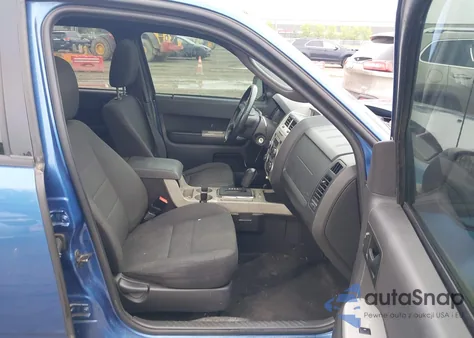 2010 Ford Escape Xlt z USA, uszkodzony, nr VIN 1FMCU0D75AKA95245